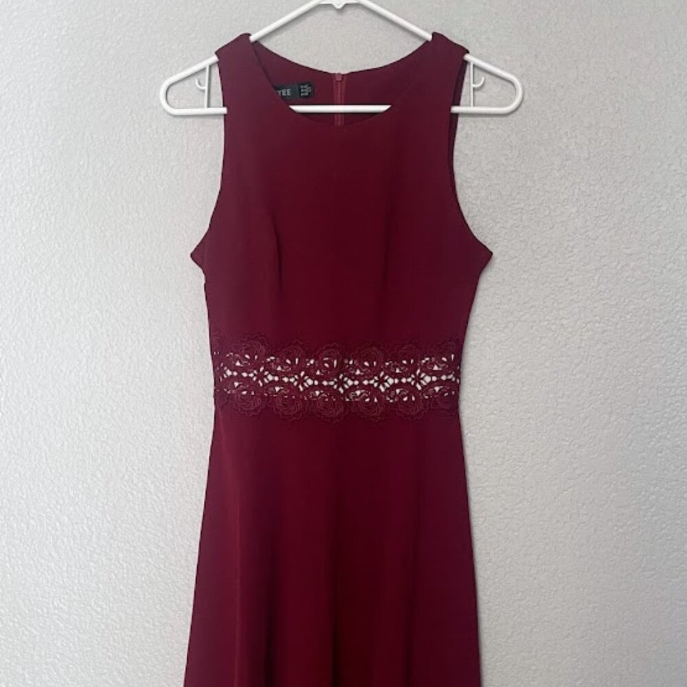 Maroon Sleeveless Dress Homeyee Size 4